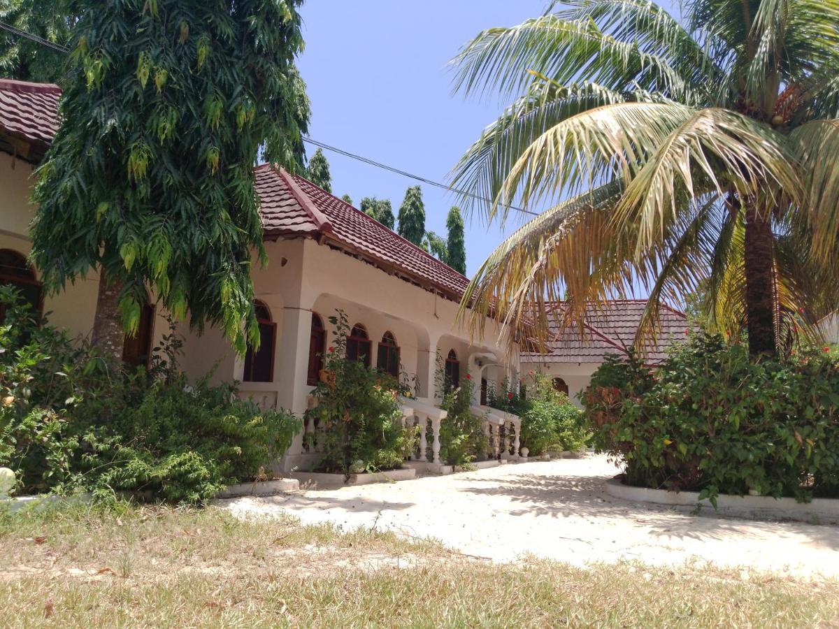 H & H Bungalows Nungwi Kültér fotó