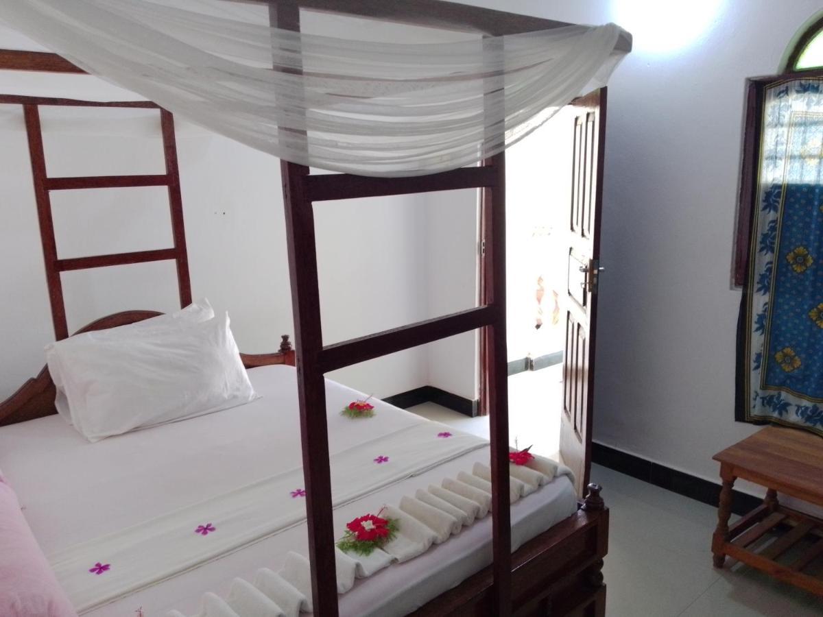 H & H Bungalows Nungwi Kültér fotó