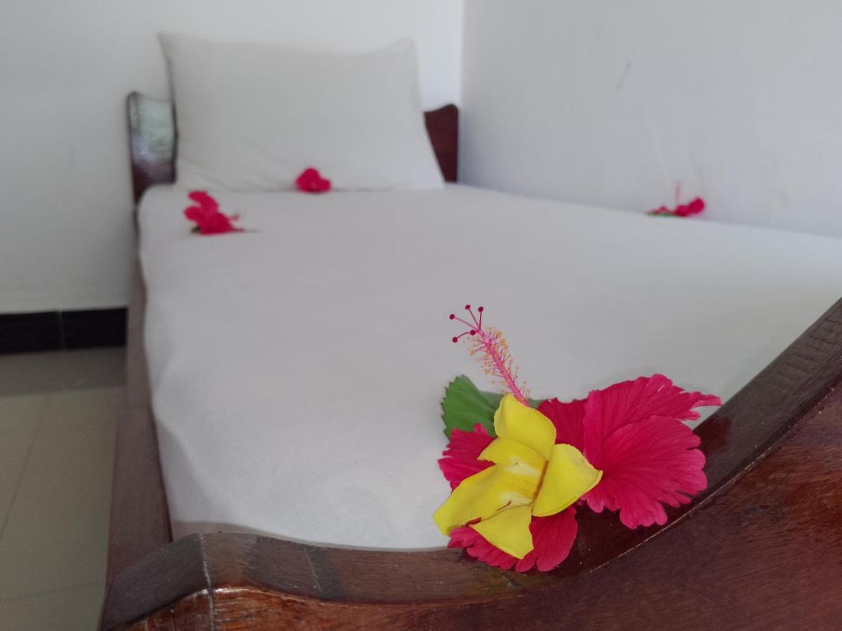 H & H Bungalows Nungwi Kültér fotó
