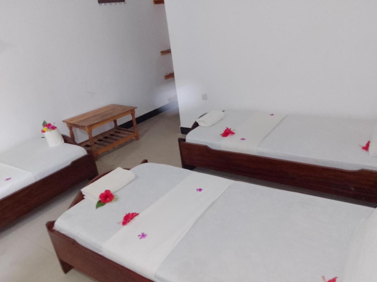 H & H Bungalows Nungwi Kültér fotó
